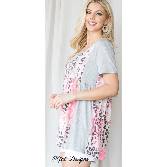 ❤️LAST 2! V Neck Soft Contrast Detail Leopard Top! - Picture 12 of 13